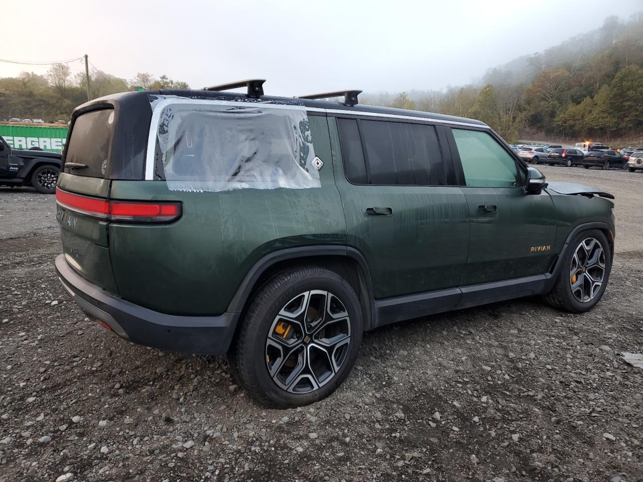2023 RIVIAN R1s