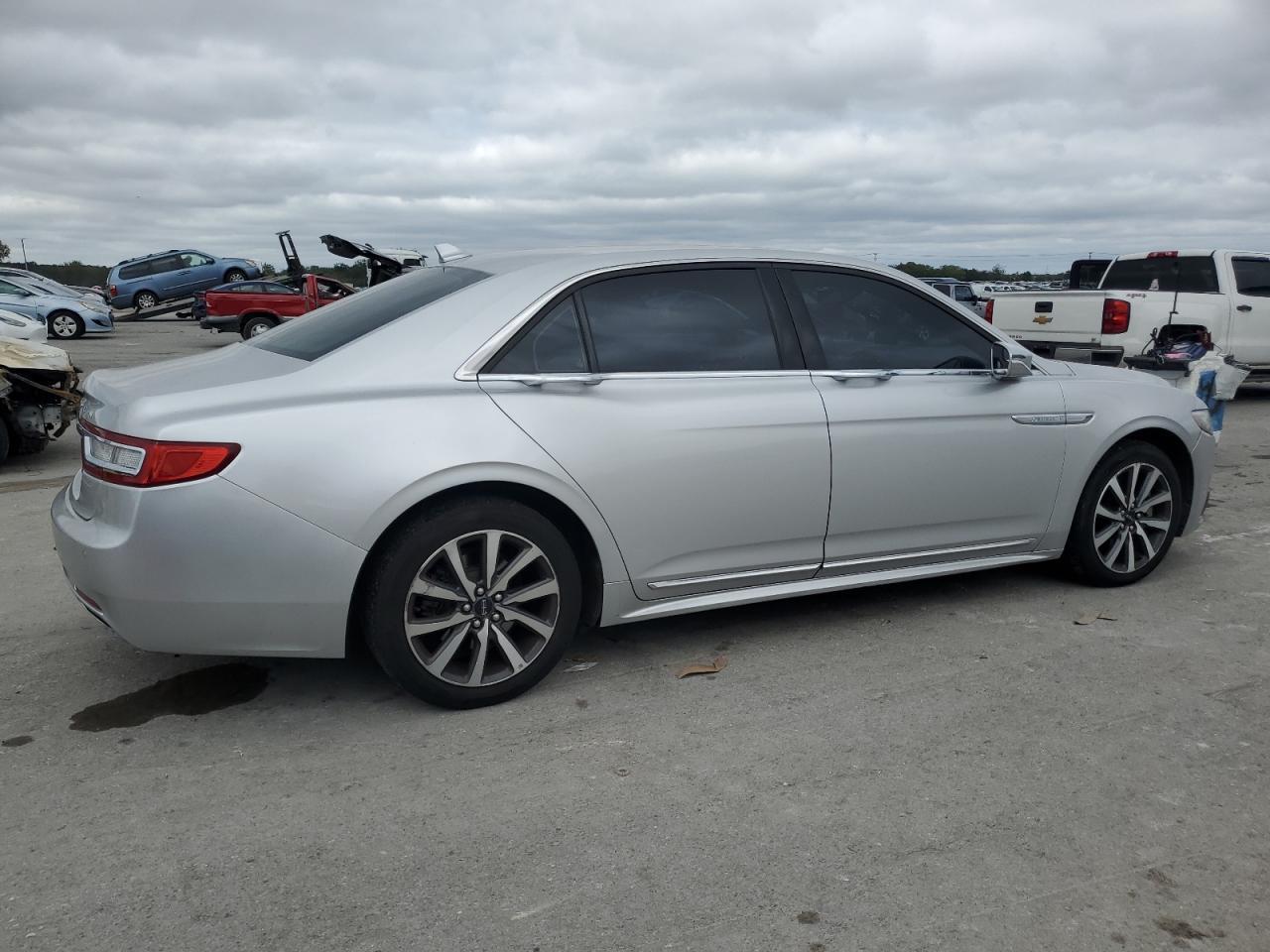 2018 LINCOLN Continental