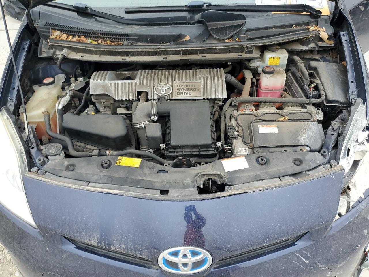 2015 TOYOTA PRIUS