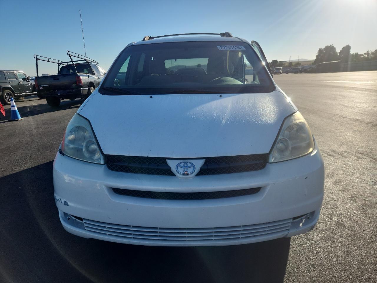 2004 TOYOTA SIENNA