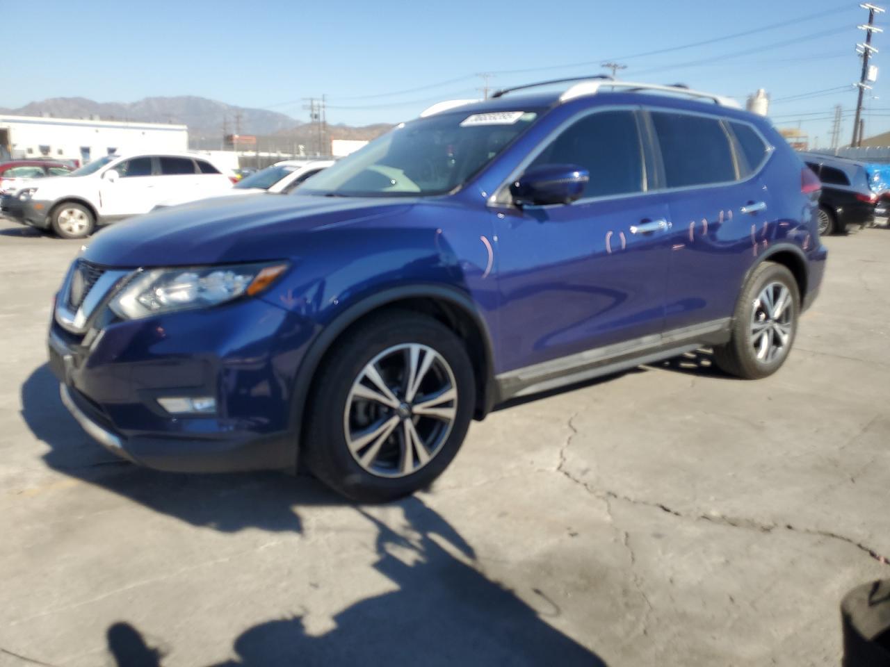 2018 NISSAN ROGUE