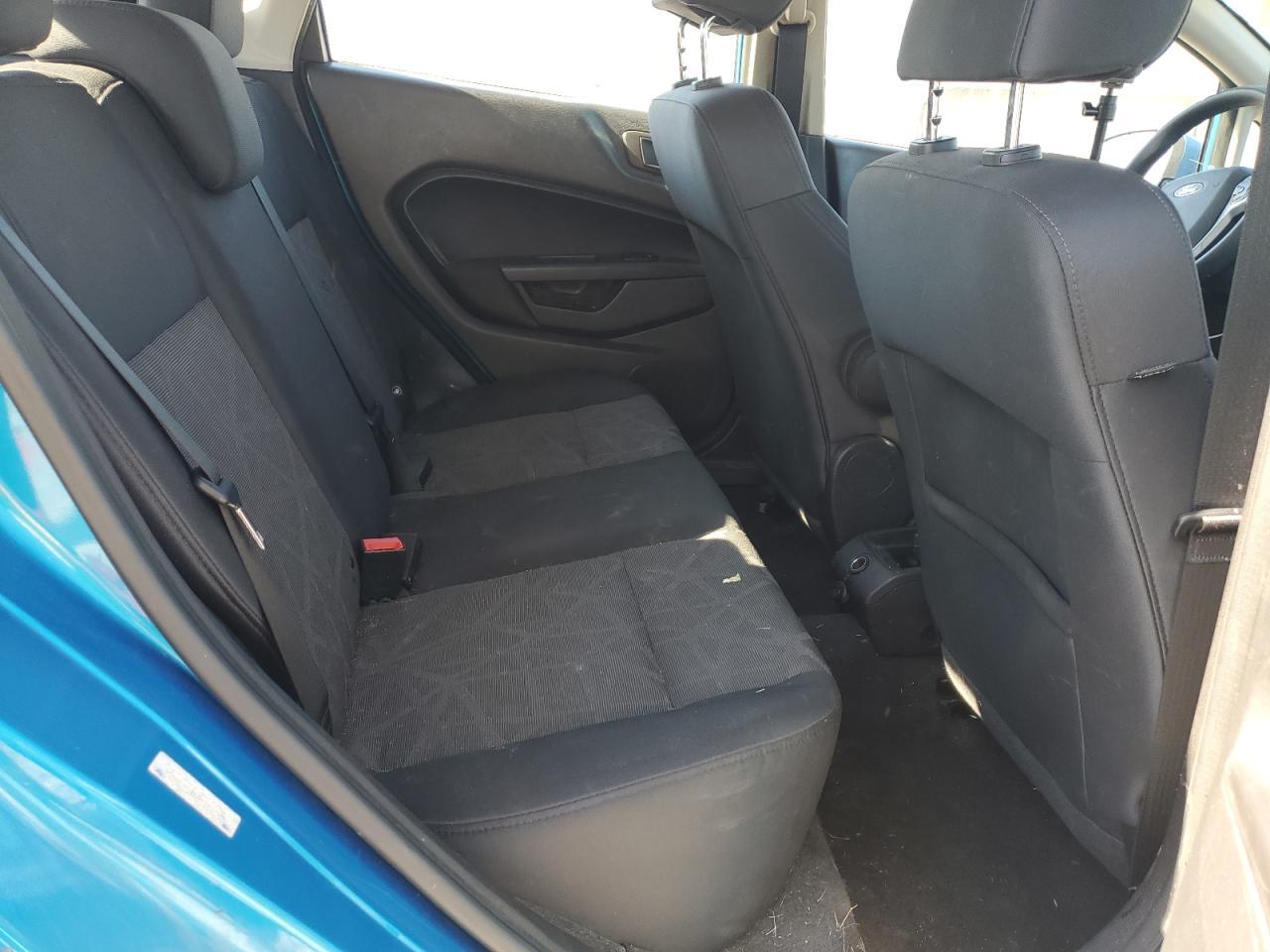 2013 FORD Fiesta