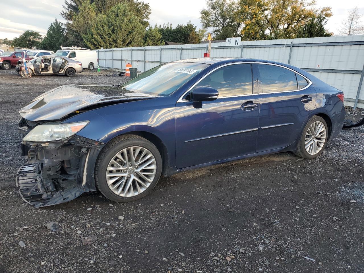 2013 LEXUS Es