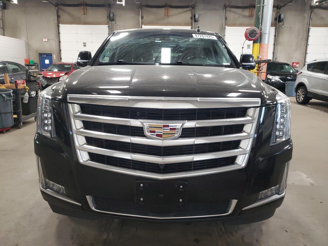 2018 CADILLAC Escalade ESV
