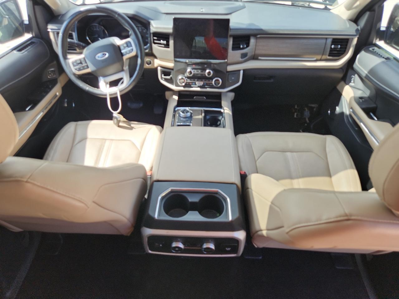 2022 FORD Expedition