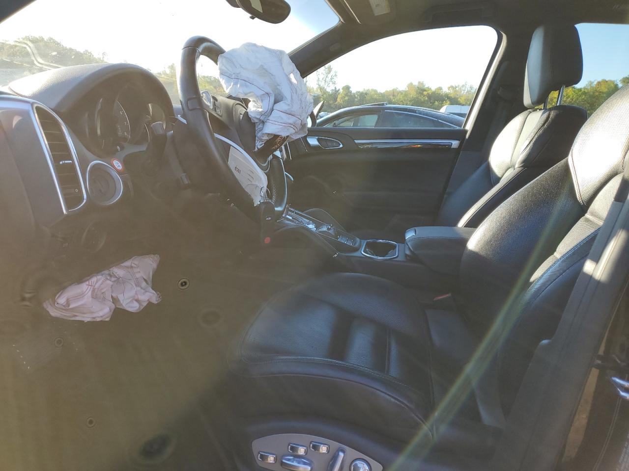 2013 PORSCHE CAYENNE