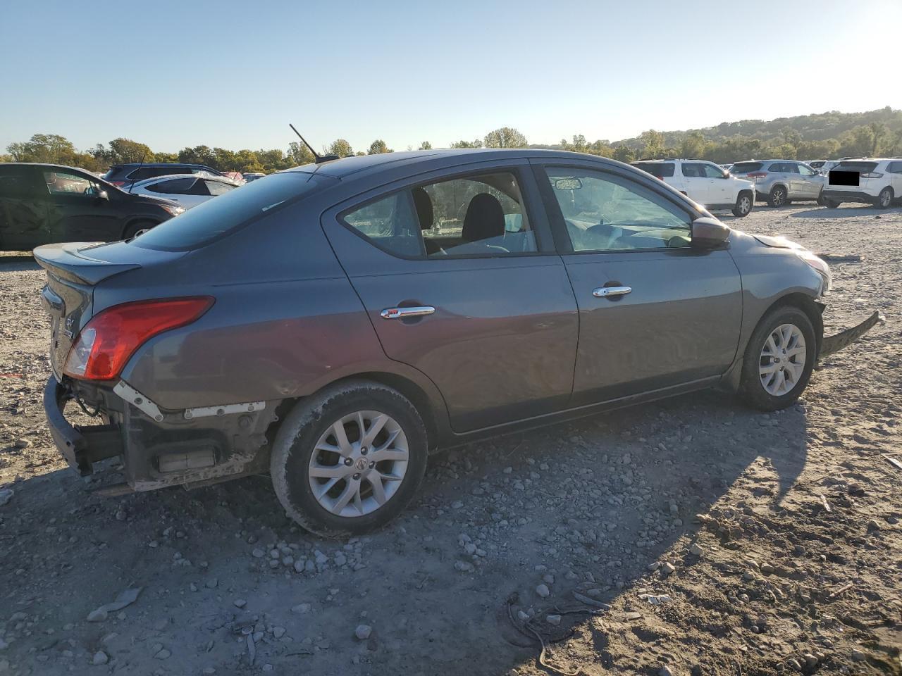 2019 NISSAN VERSA