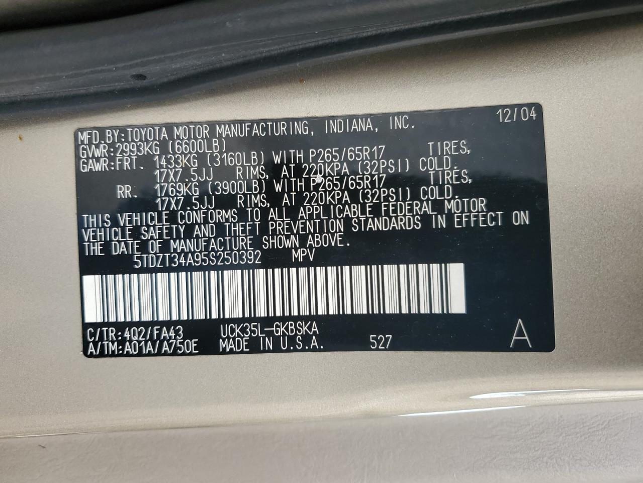 2005 TOYOTA Sequoia