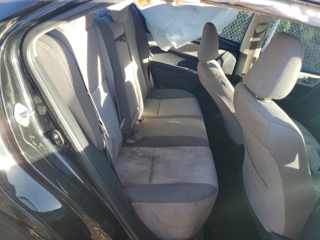 2017 TOYOTA COROLLA