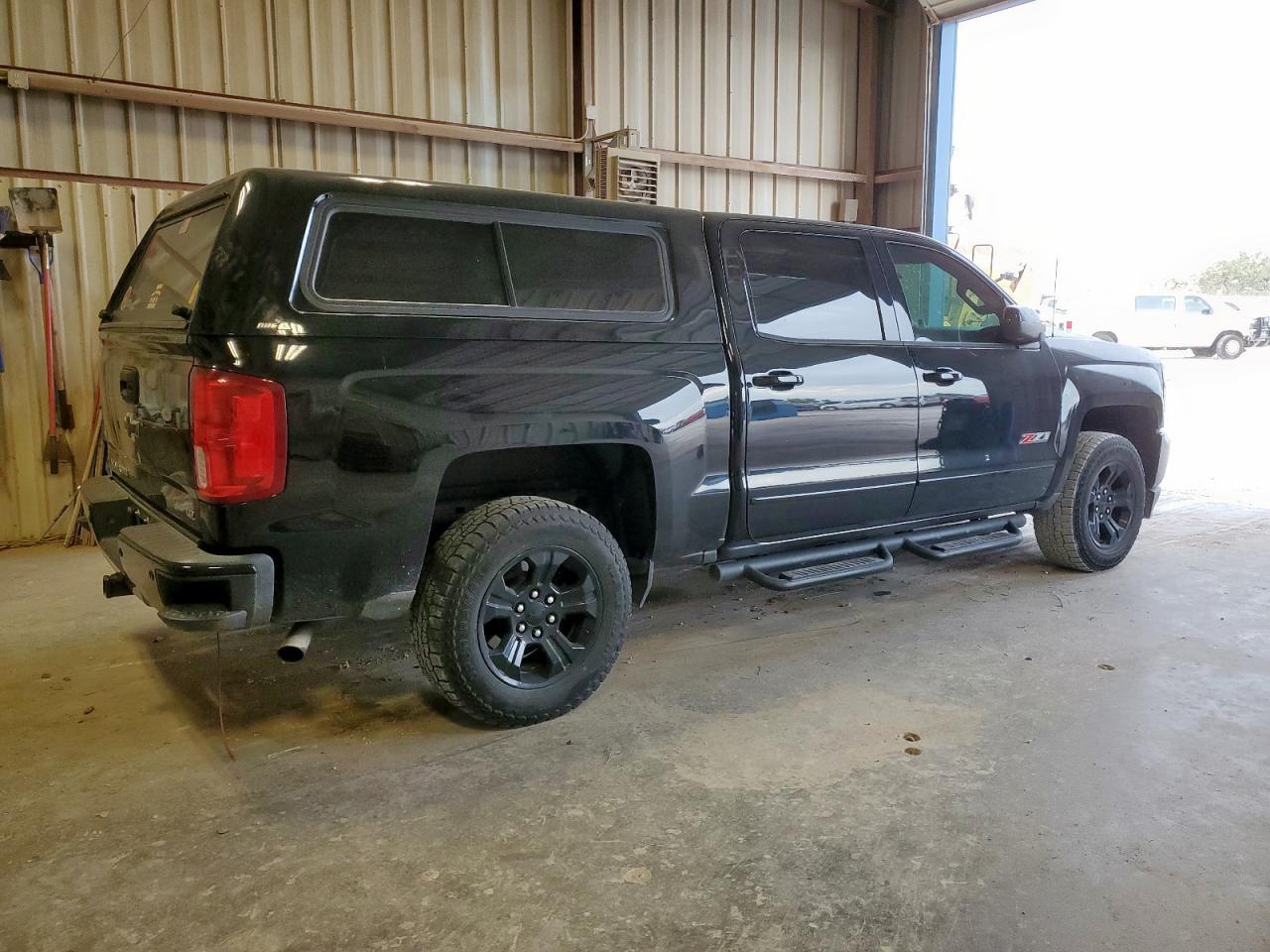 2018 CHEVROLET Silverado