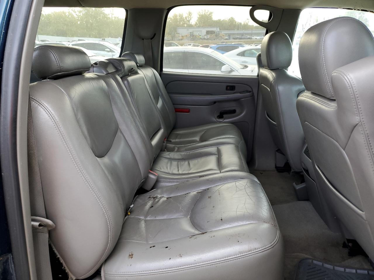 2005 CHEVROLET Suburban