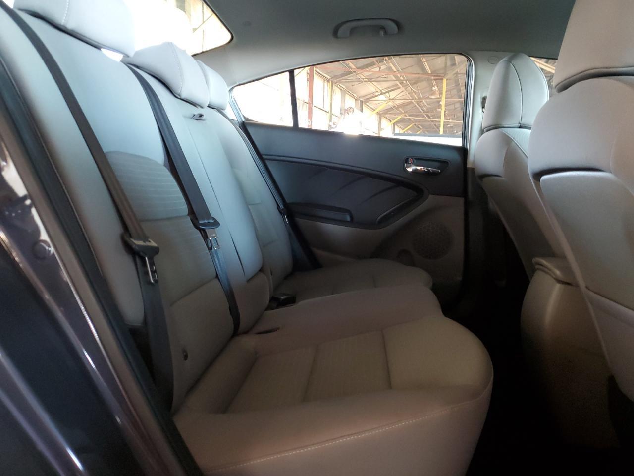 2016 KIA FORTE