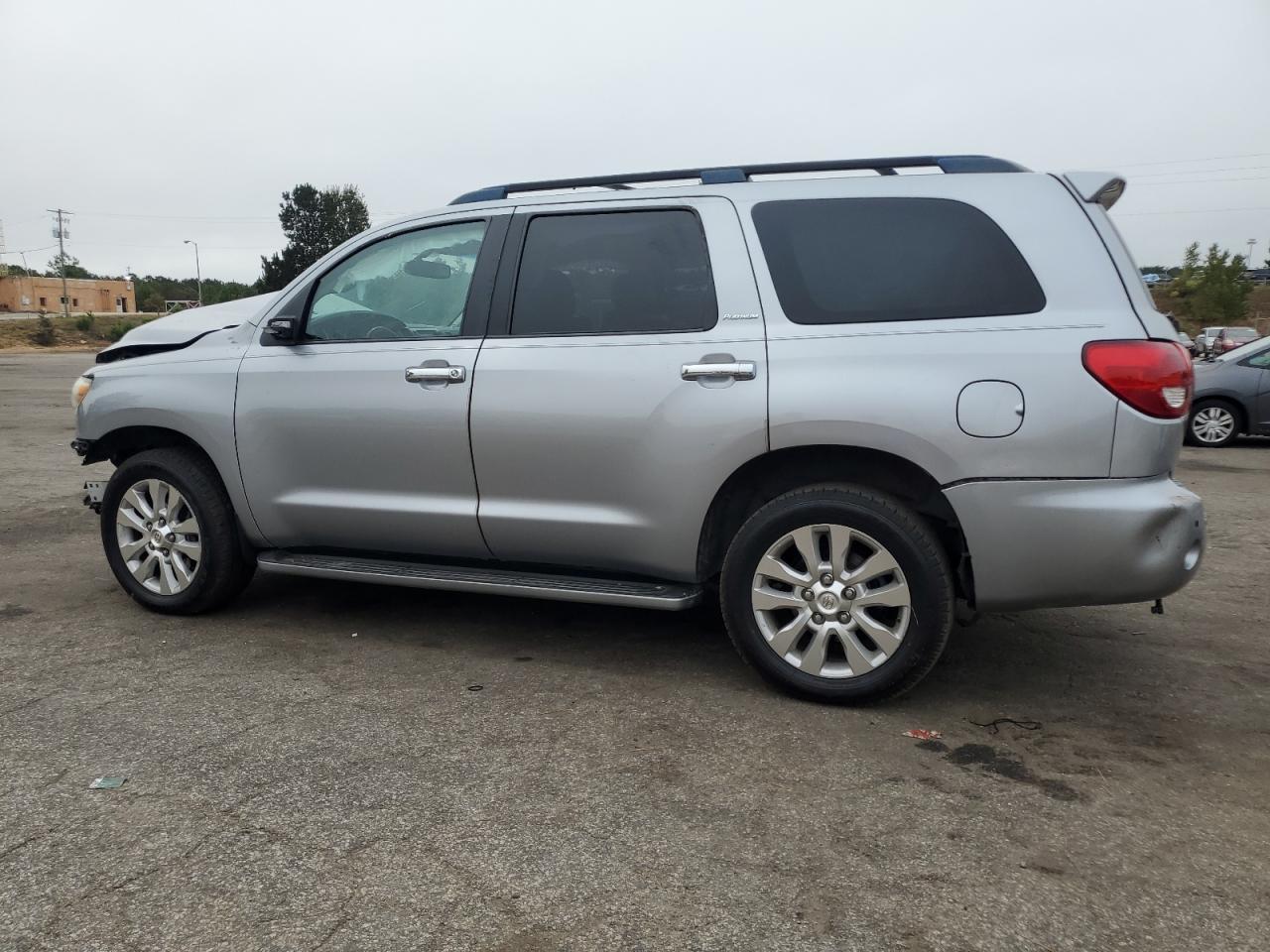 2011 TOYOTA Sequoia