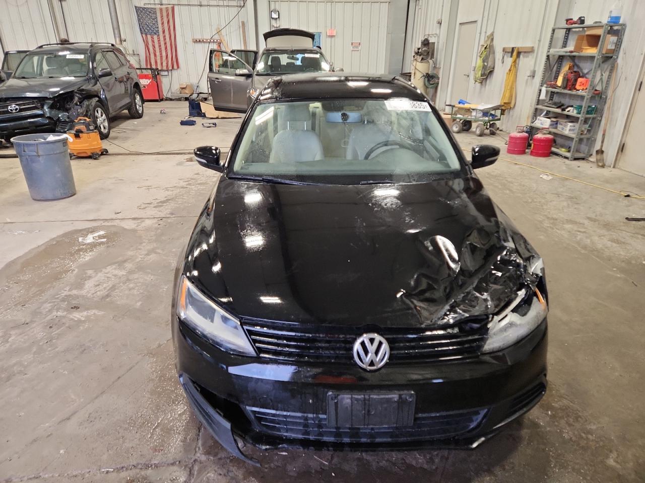 2012 VOLKSWAGEN JETTA