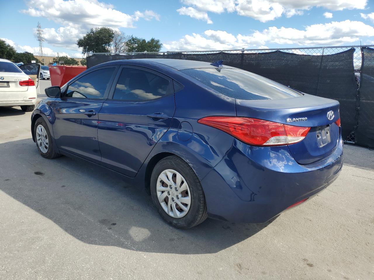 2013 HYUNDAI ELANTRA