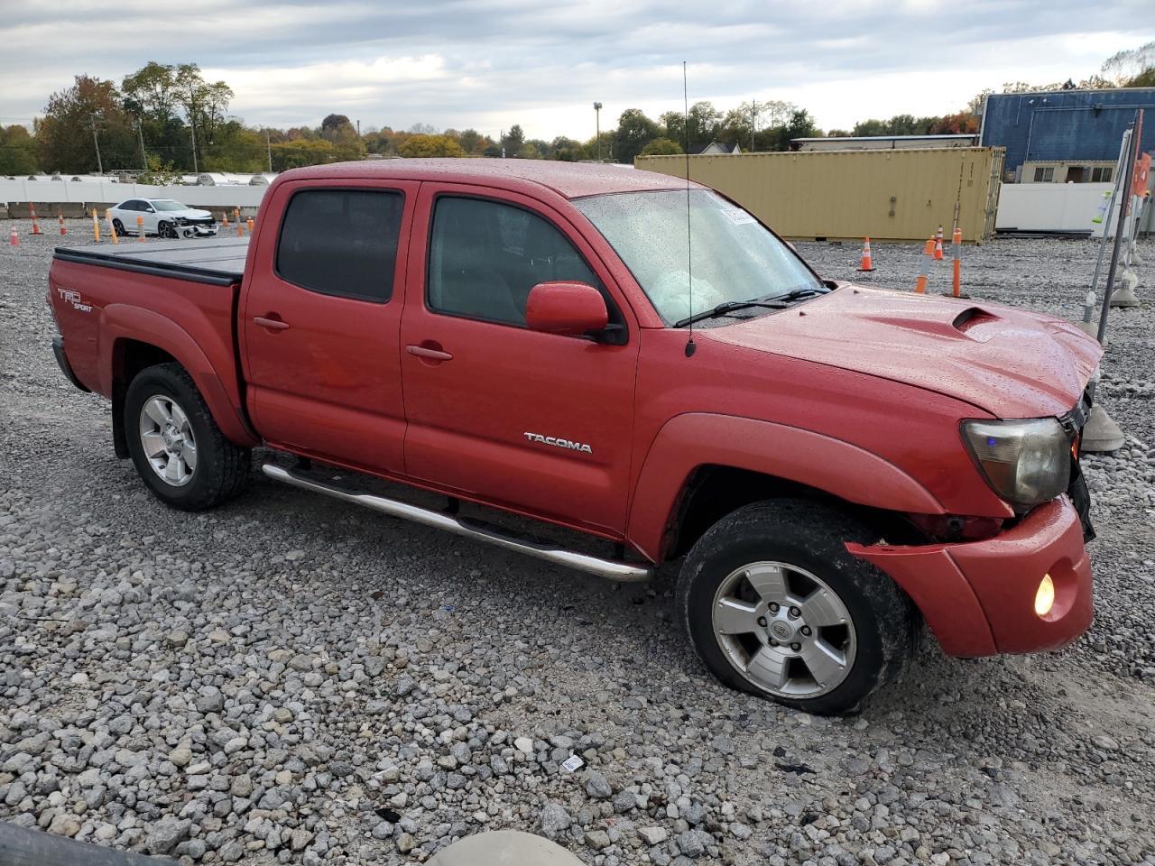 2011 TOYOTA TACOMA