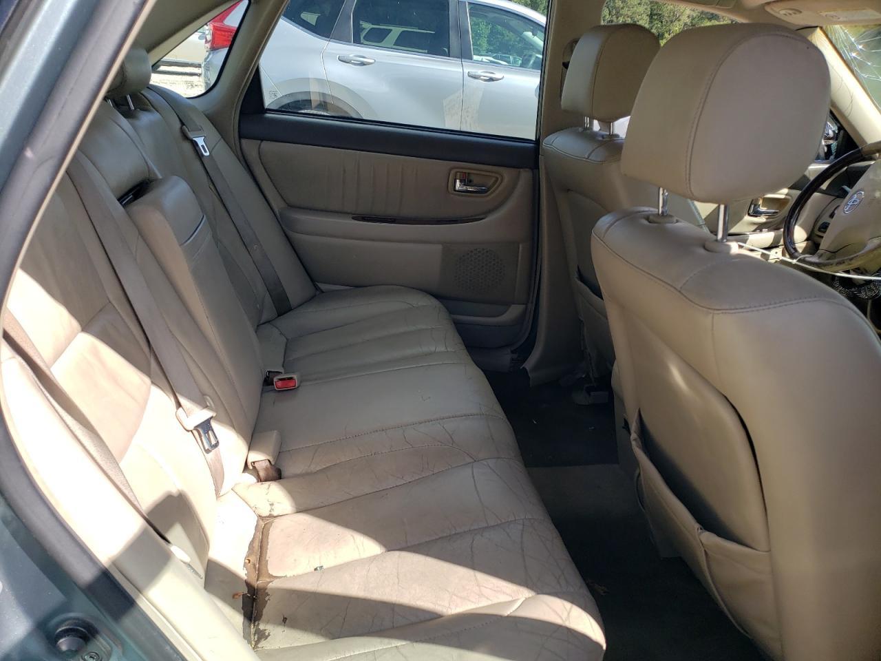 2004 TOYOTA Avalon
