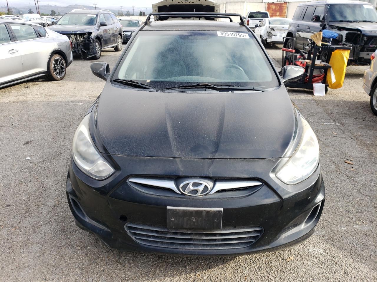 2012 HYUNDAI ACCENT
