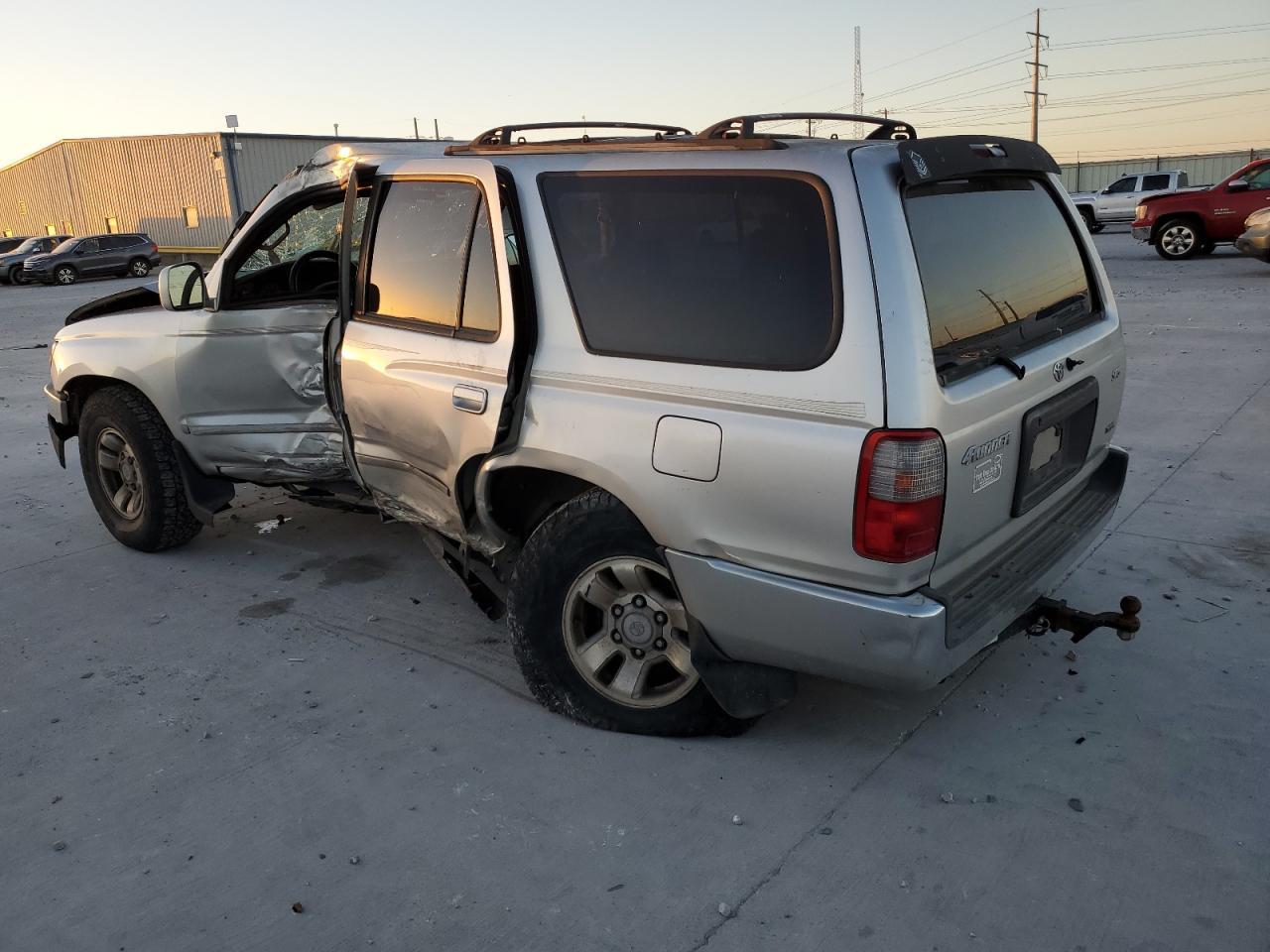 2000 TOYOTA 4Runner