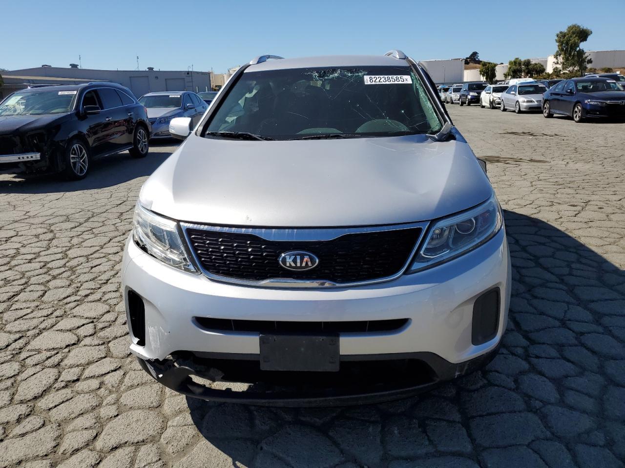 2015 KIA SORENTO