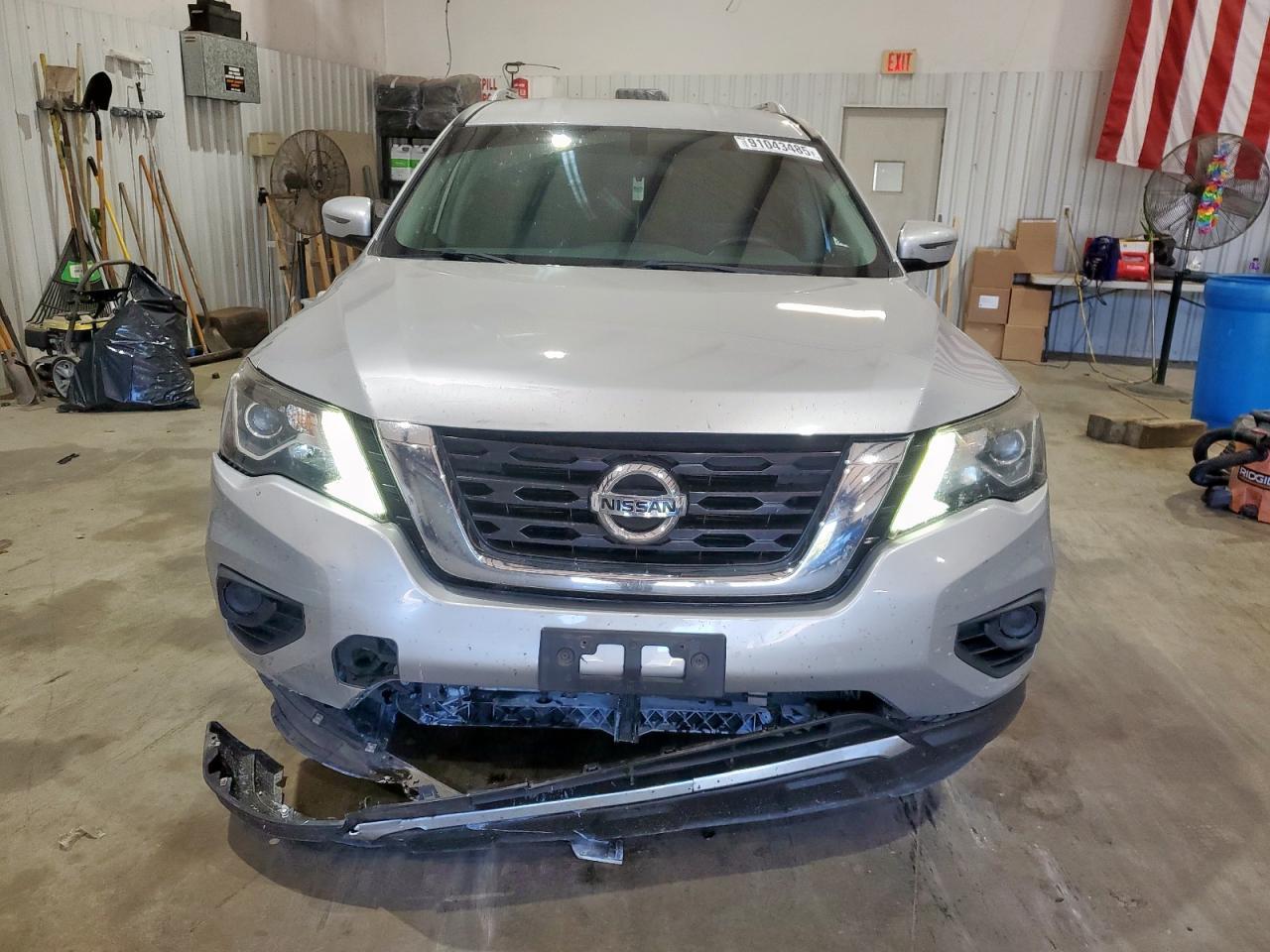 2017 NISSAN PATHFINDER