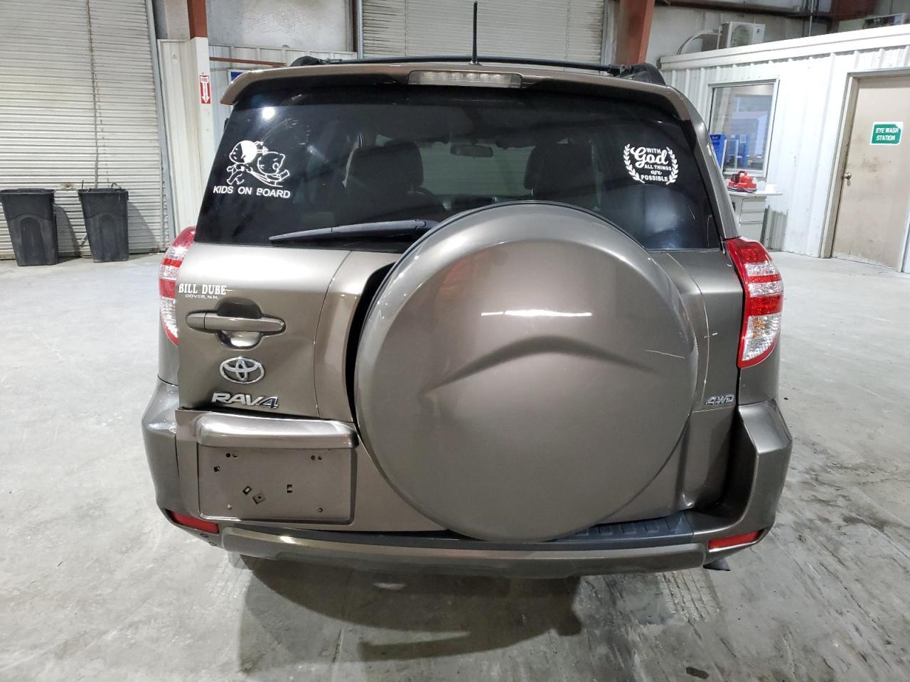 2011 TOYOTA RAV4