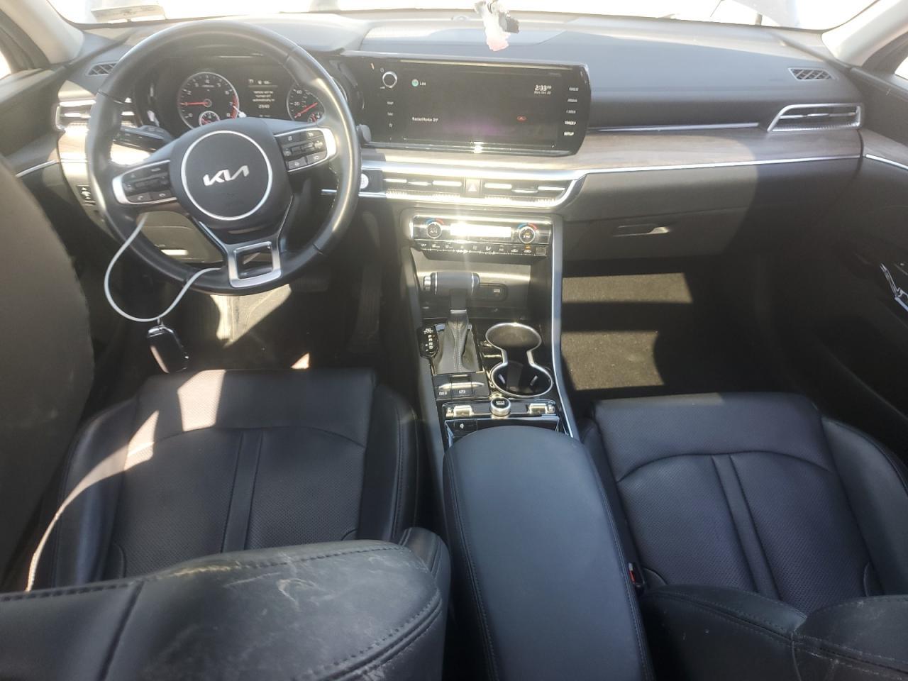 2022 KIA K5