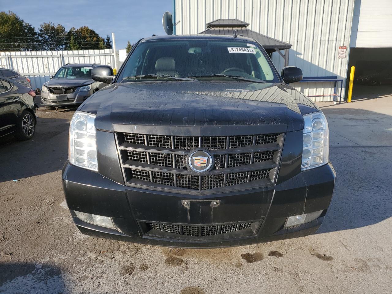2013 CADILLAC Escalade ESV