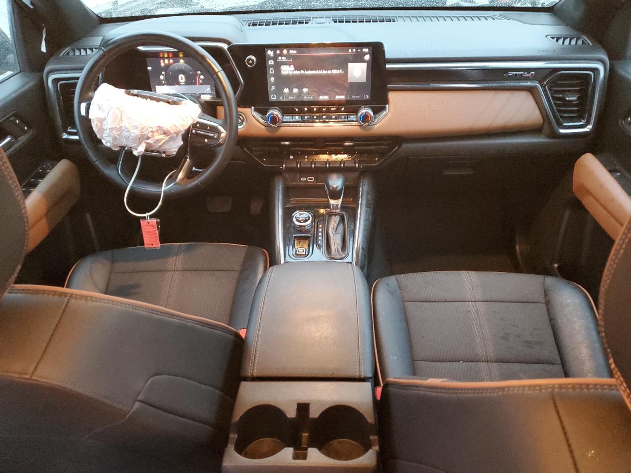 2023 GMC CANYON