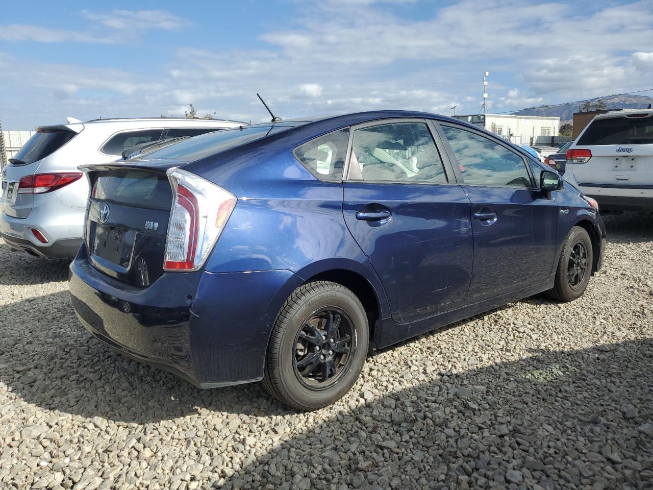 2013 TOYOTA PRIUS