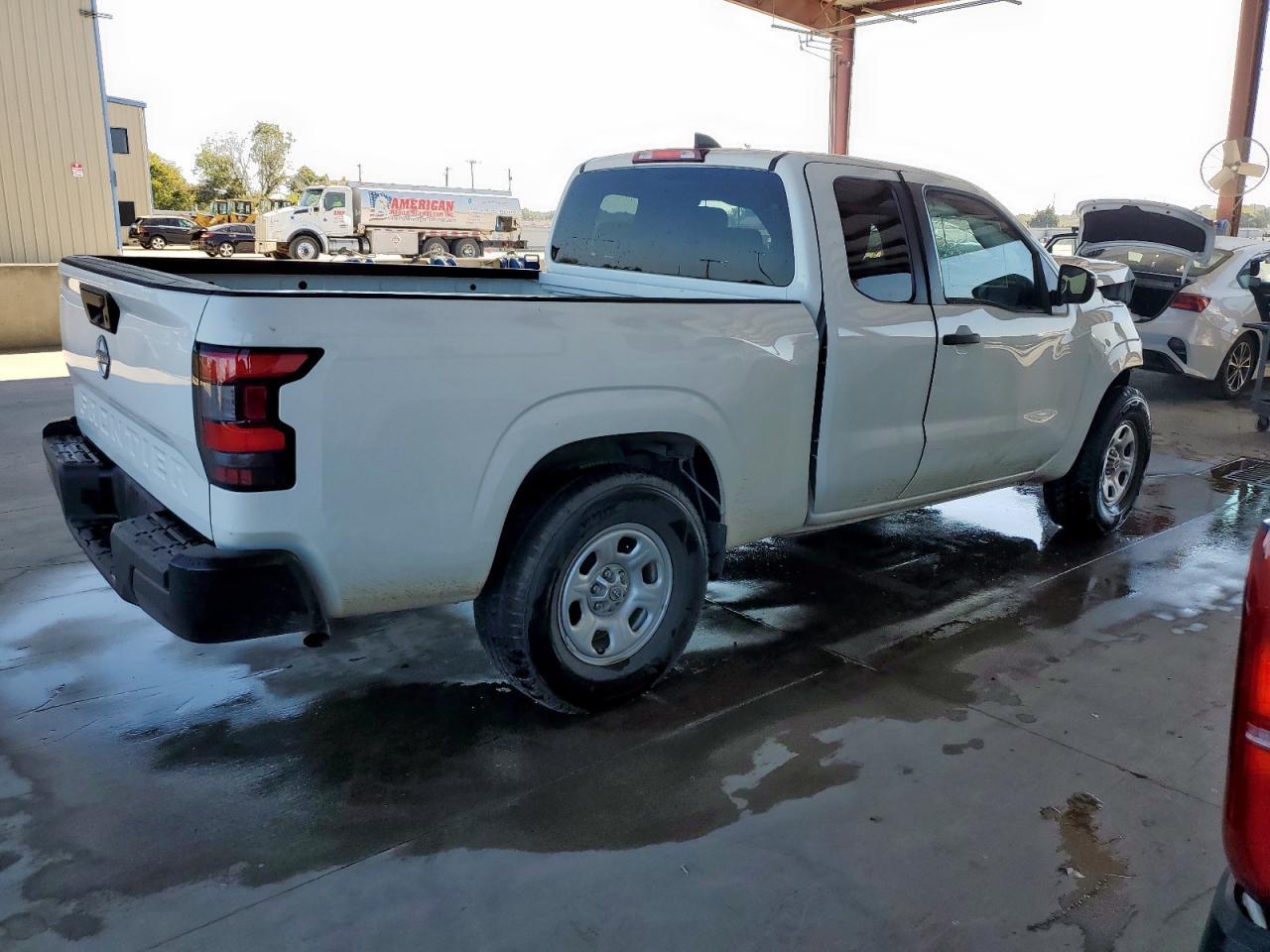 2024 NISSAN Frontier