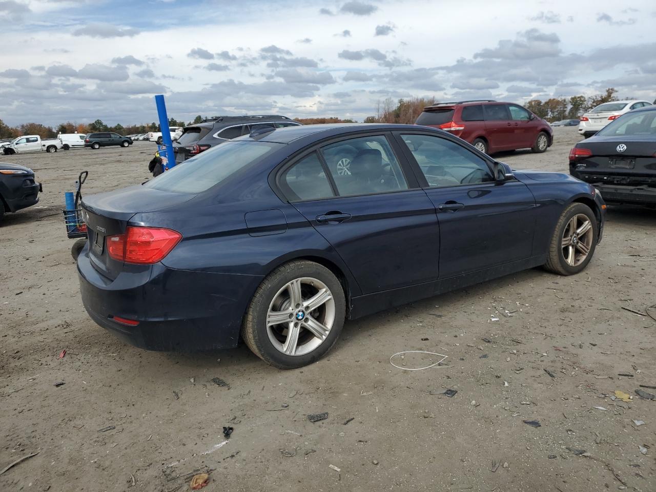 2013 BMW 3 SERIES