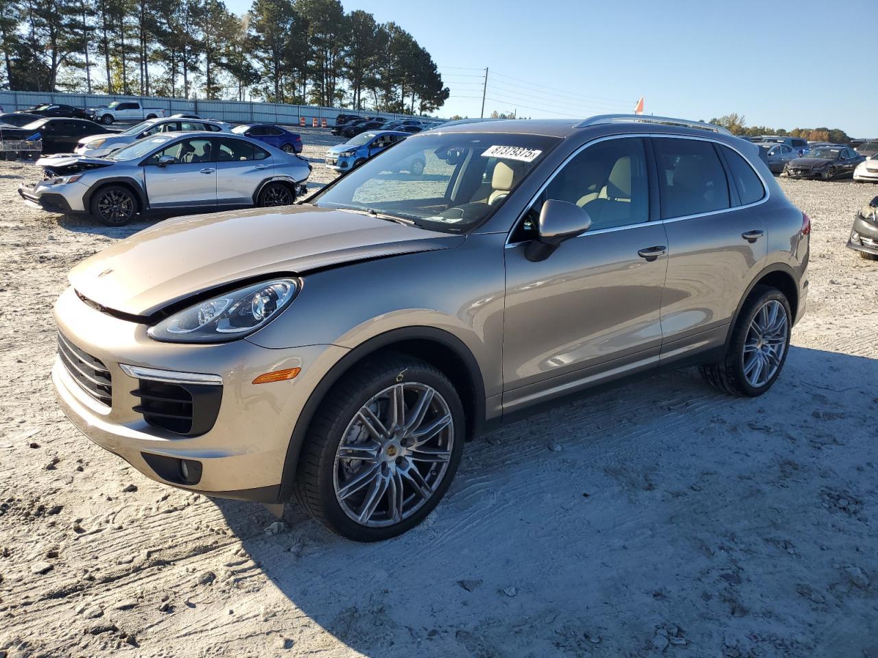 2017 PORSCHE CAYENNE