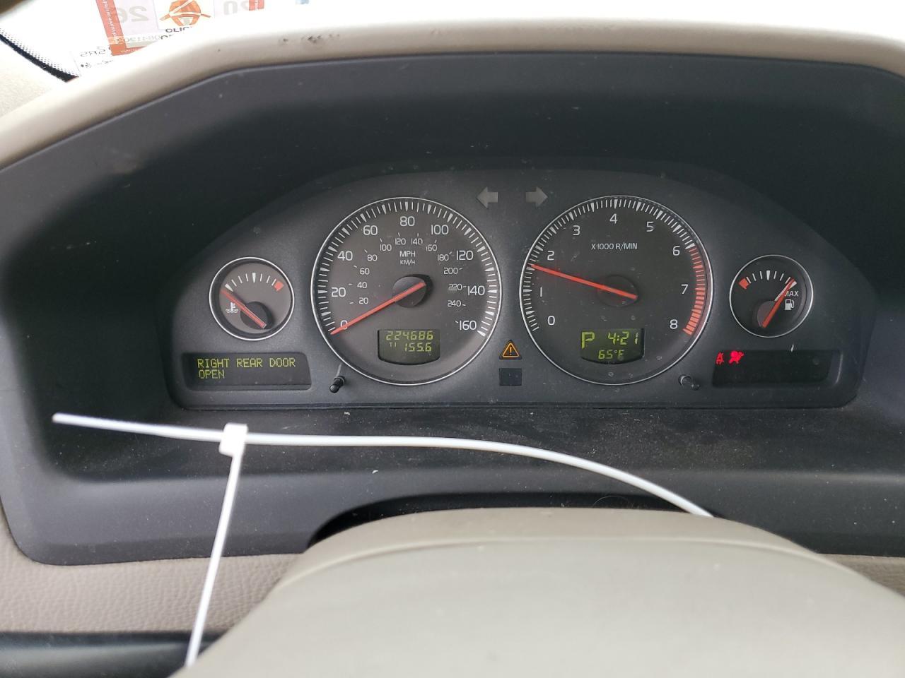 2006 VOLVO V70