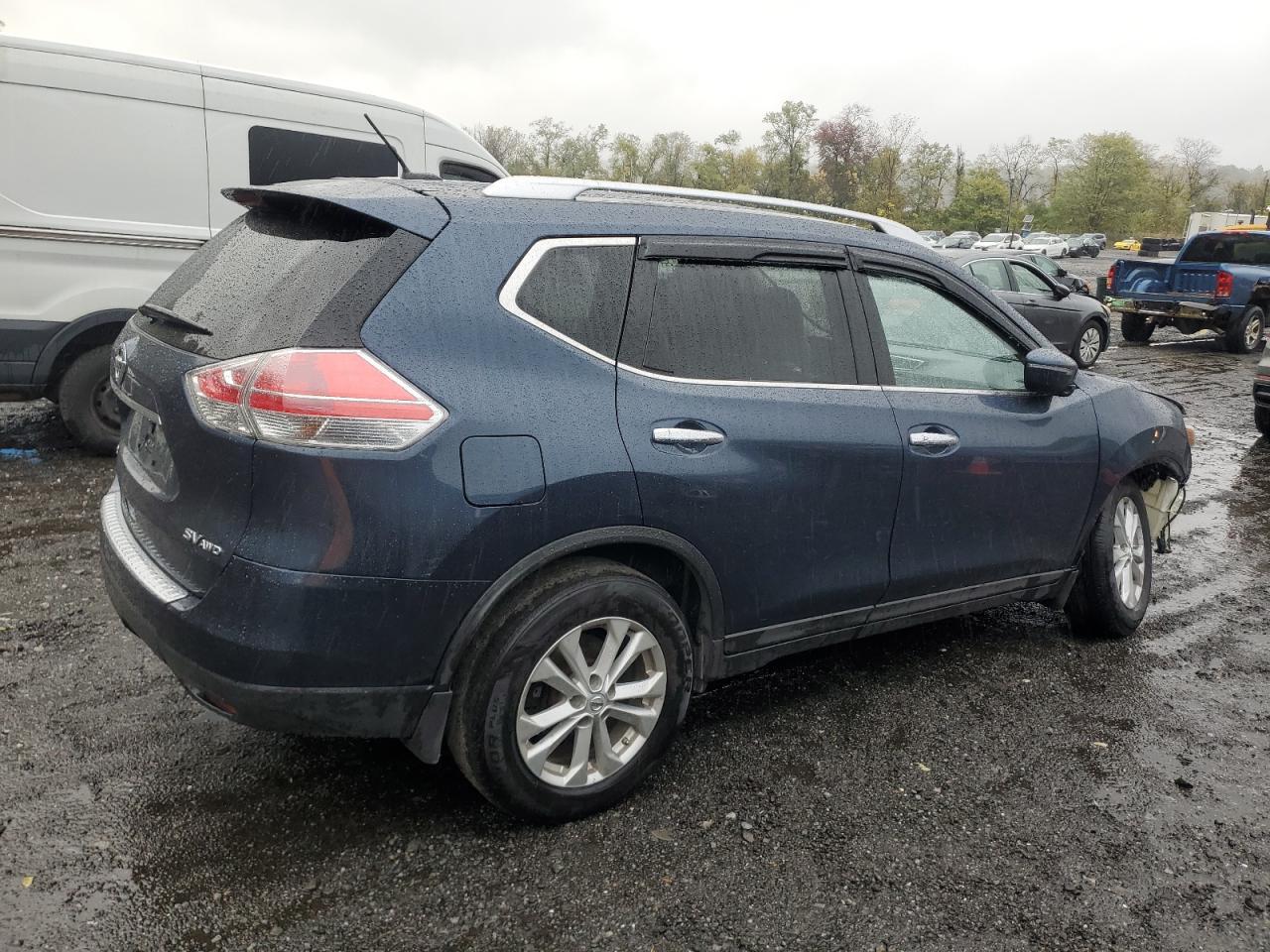 2015 NISSAN ROGUE