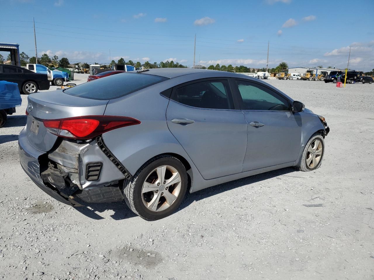 2016 HYUNDAI ELANTRA