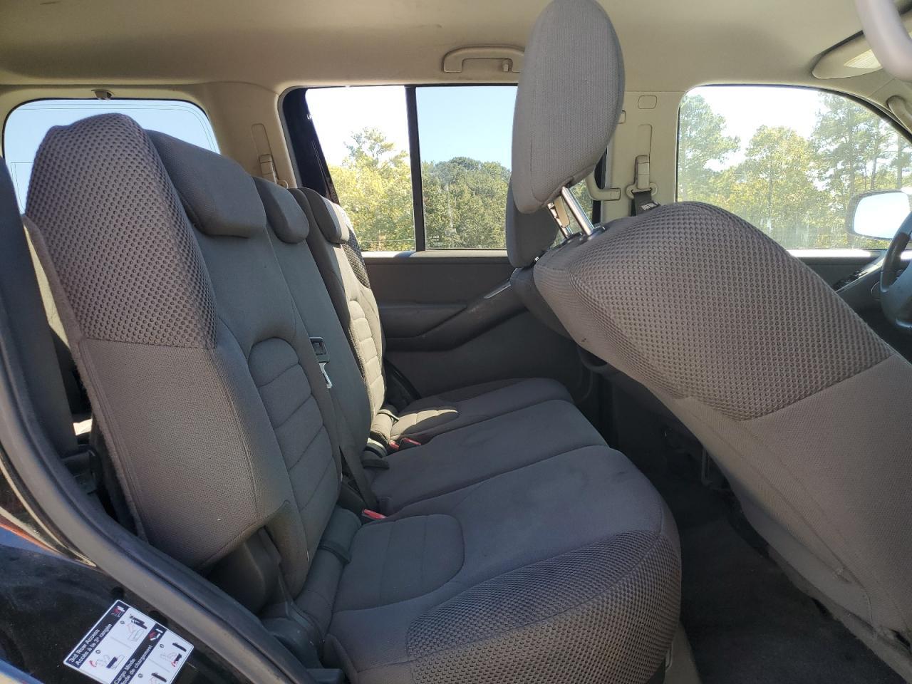 2011 NISSAN PATHFINDER