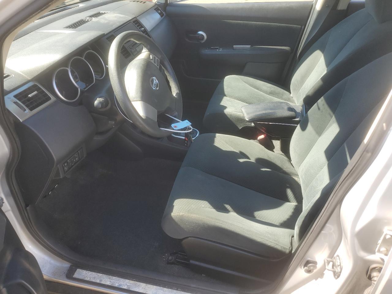 2010 NISSAN VERSA