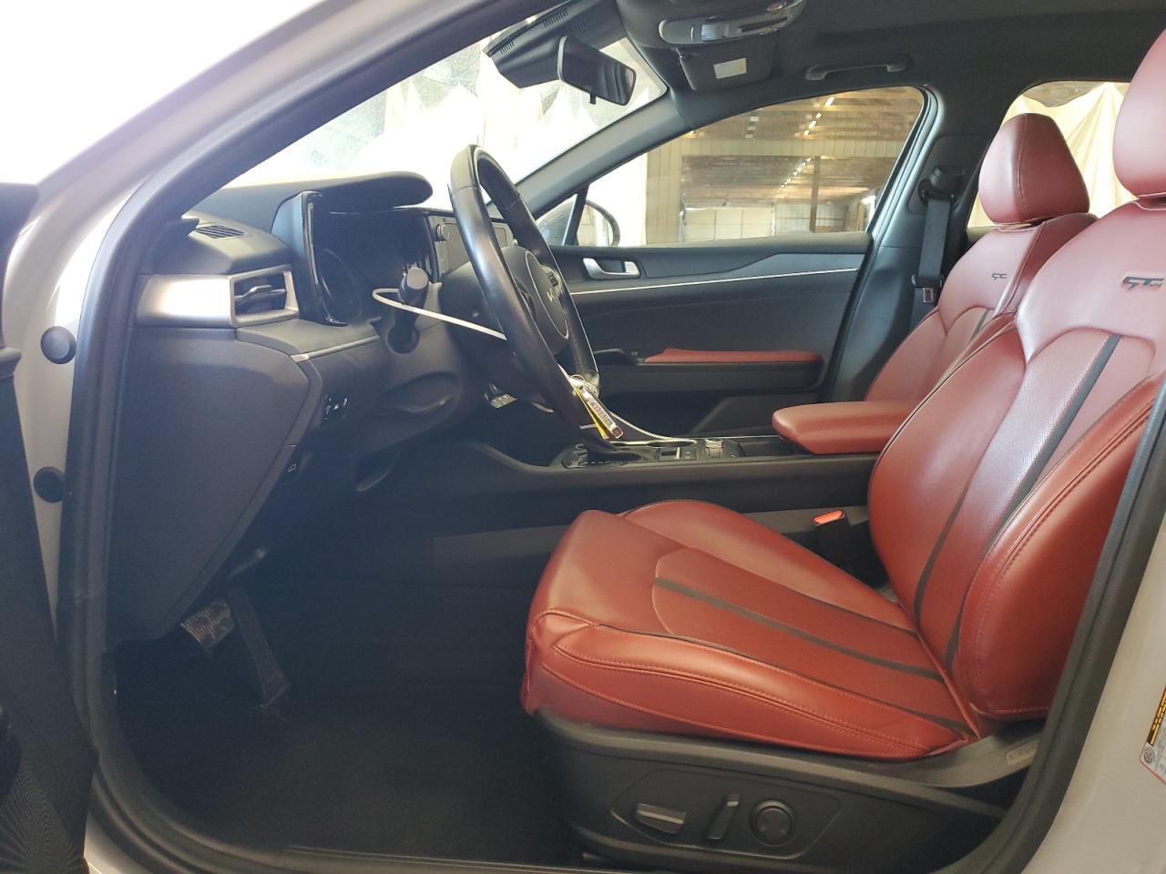 2022 KIA K5