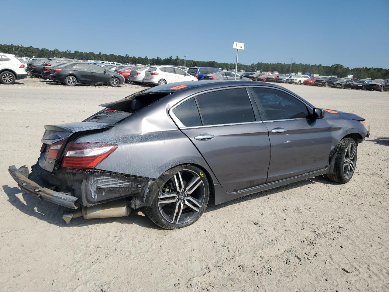 2016 HONDA ACCORD