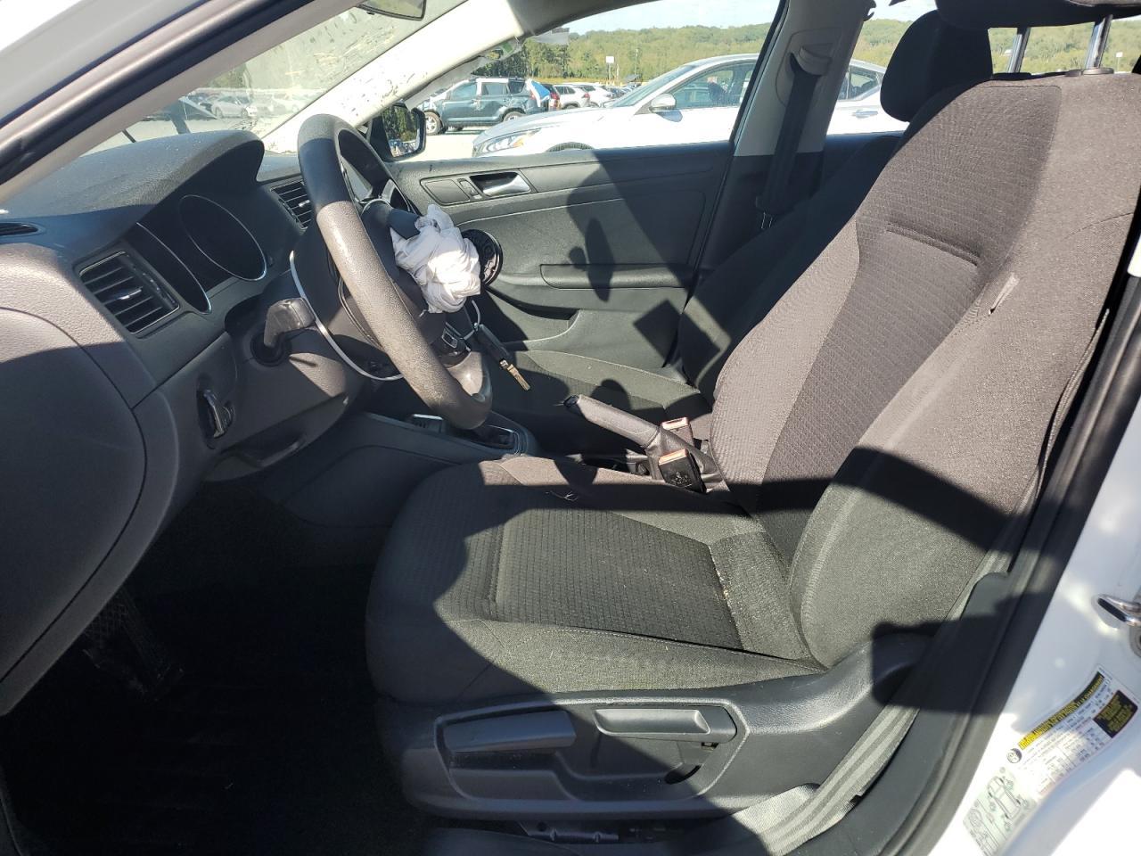 2016 VOLKSWAGEN JETTA