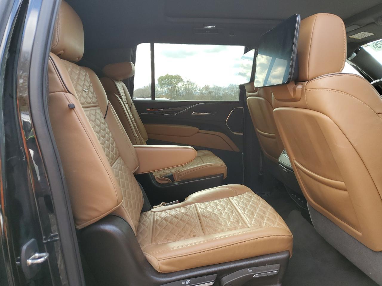 2023 CADILLAC Escalade ESV