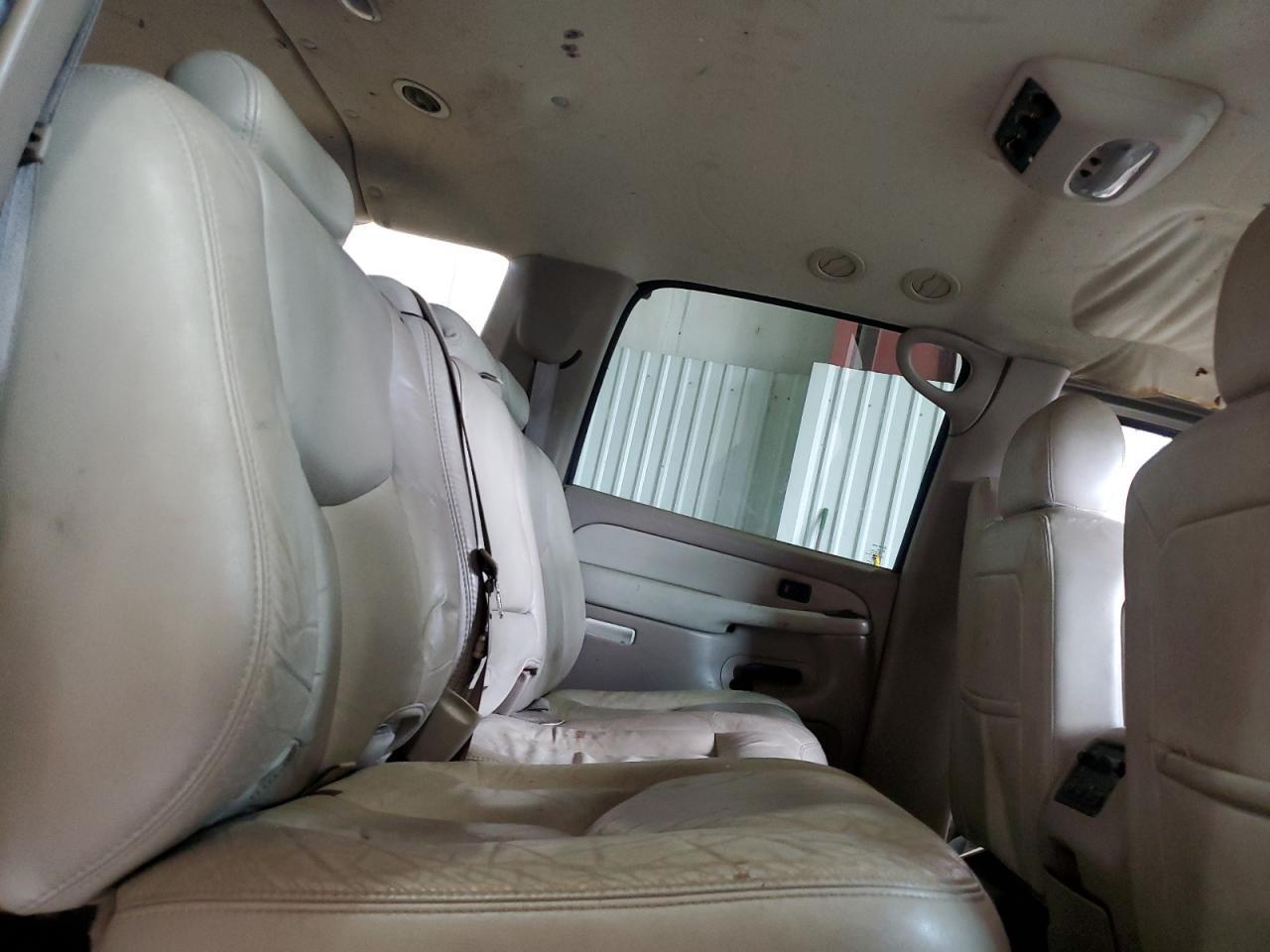 2003 CHEVROLET Suburban