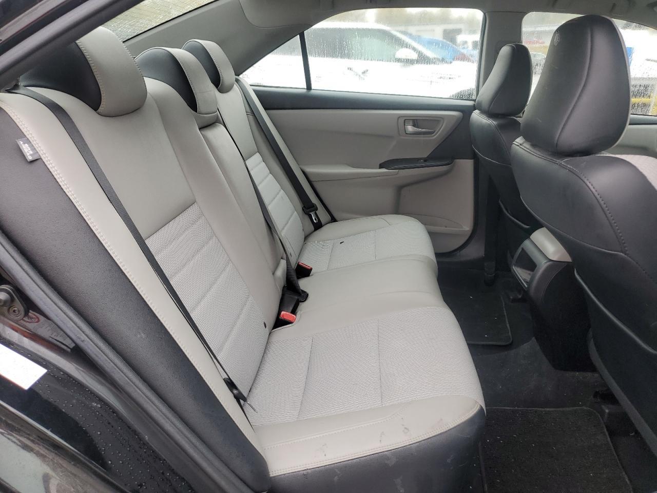 2016 TOYOTA CAMRY