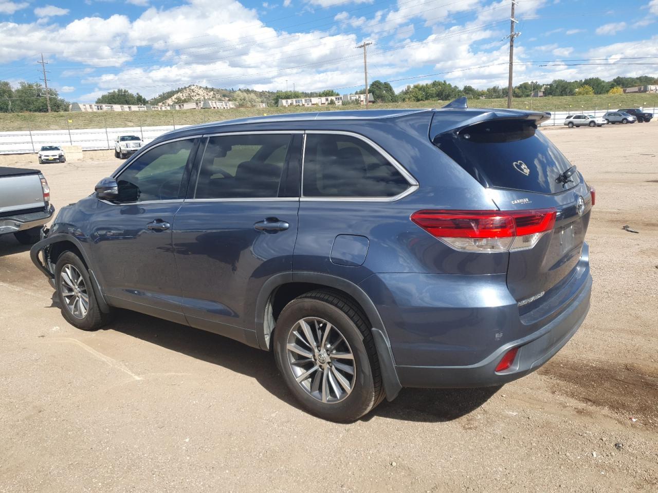 2019 TOYOTA HIGHLANDER