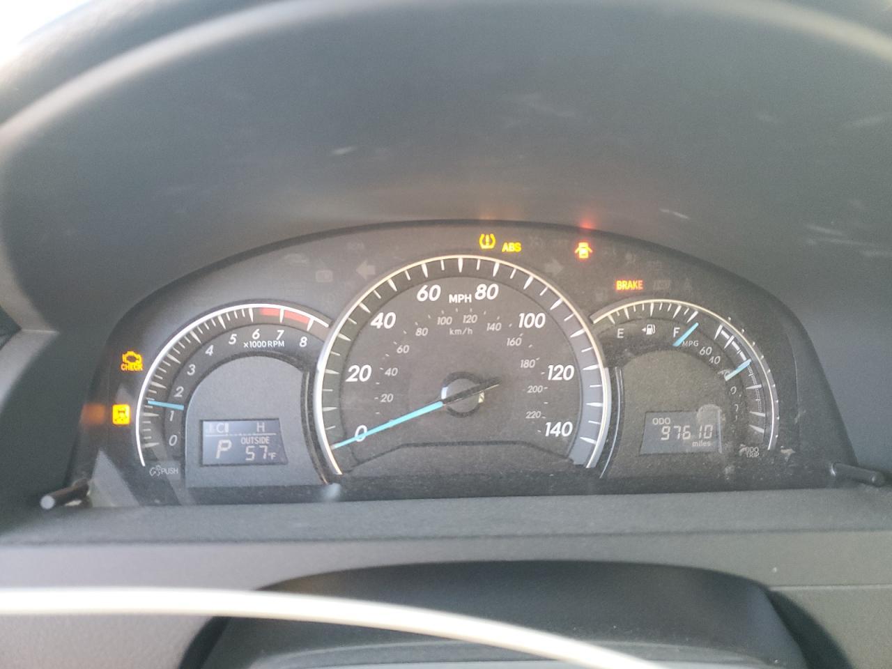 2014 TOYOTA CAMRY
