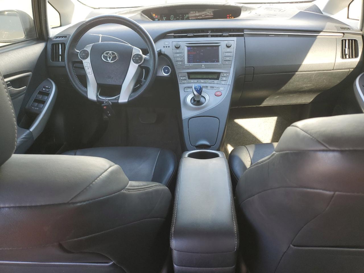 2015 TOYOTA PRIUS