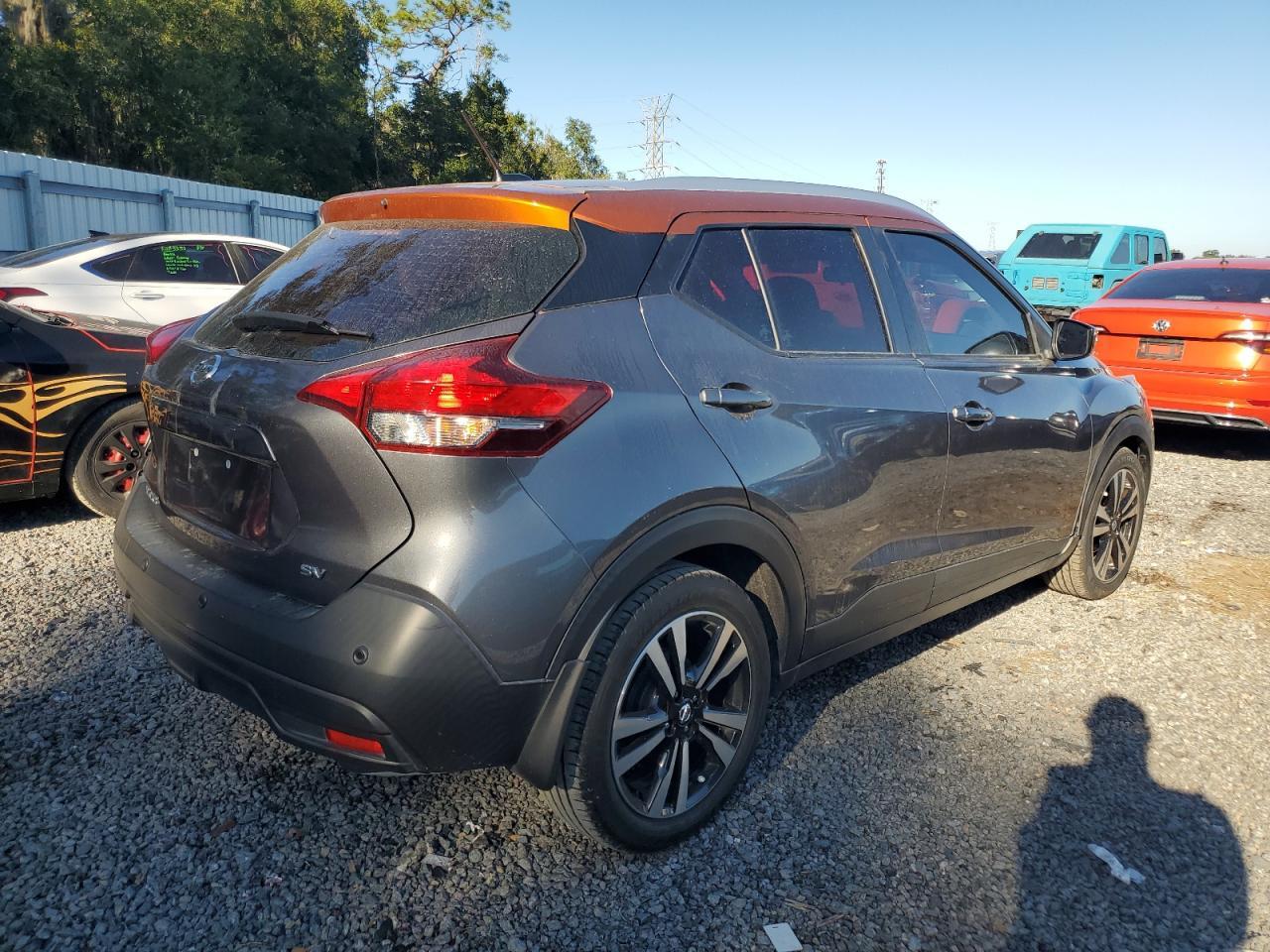 2020 NISSAN KICKS