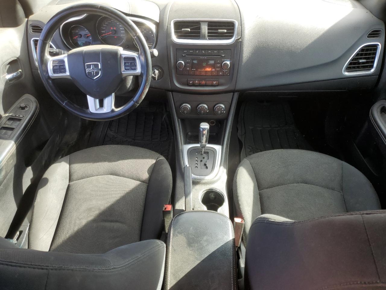 2011 DODGE Avenger
