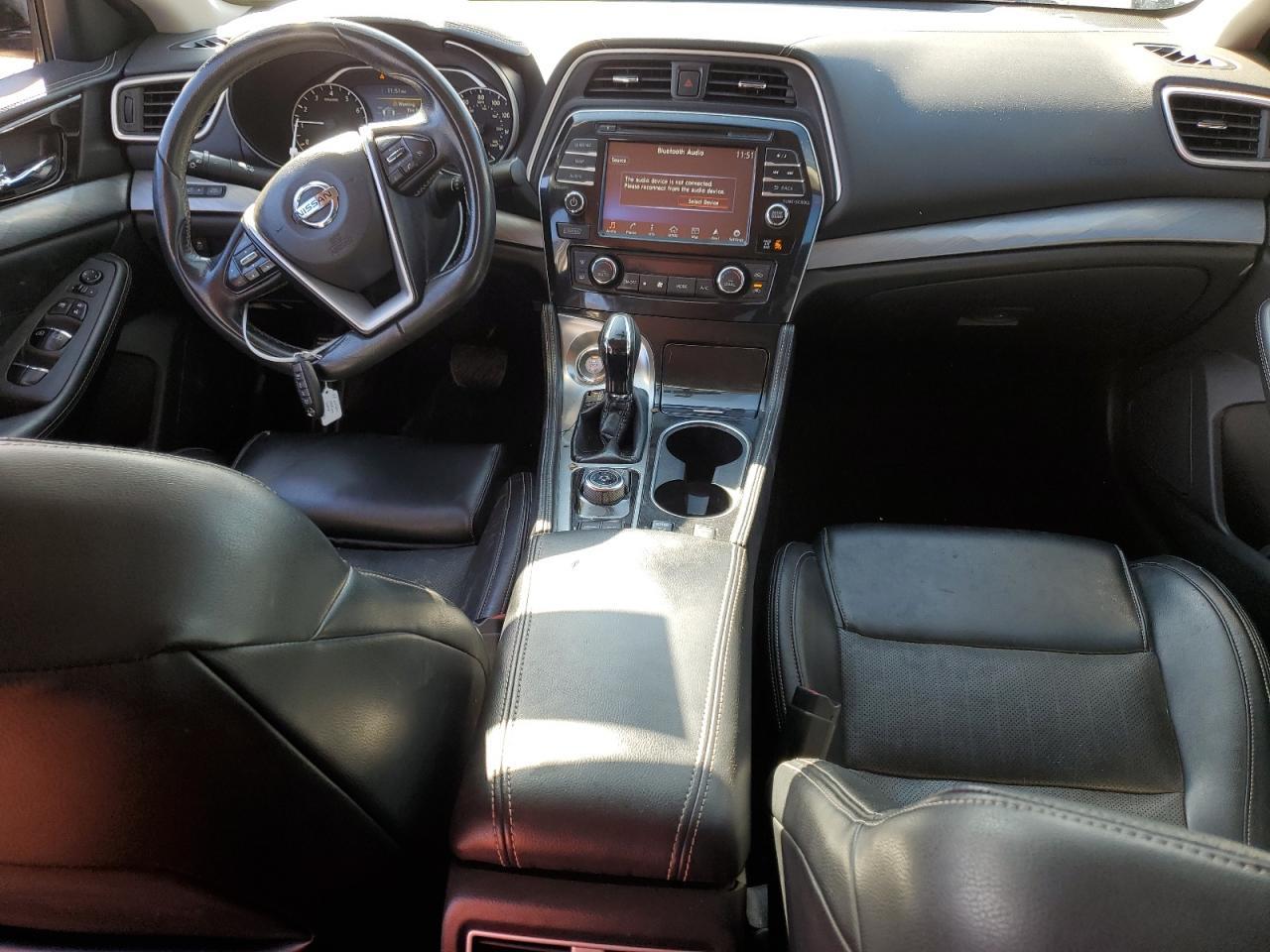2017 NISSAN Maxima